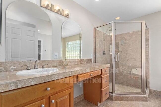 Building Photo - 5217 E Sheena Dr