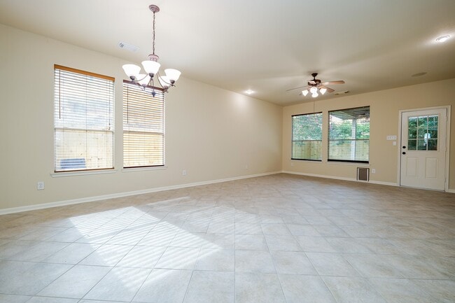 Building Photo - 20127 Jasper Oaks Dr