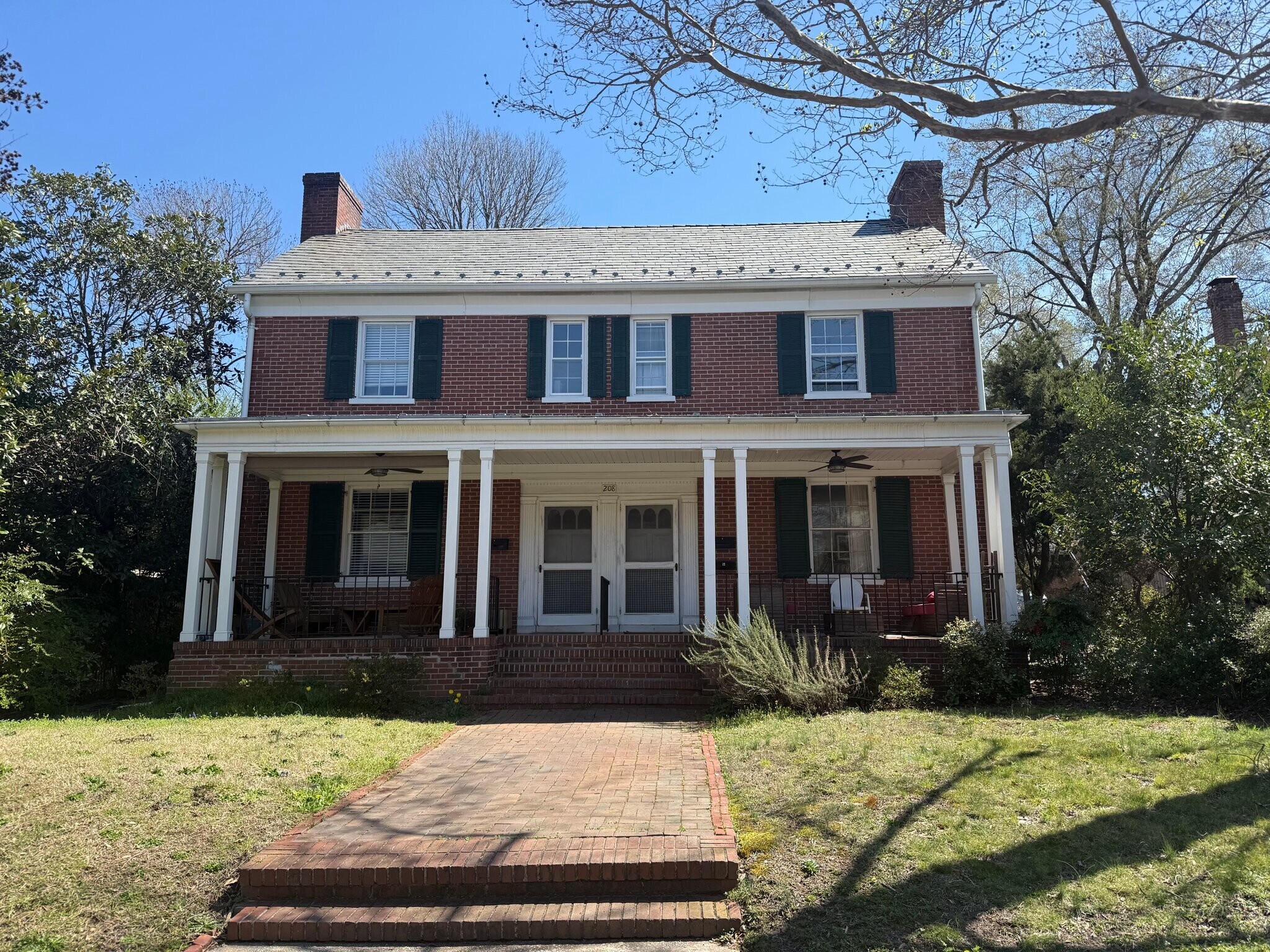 Building Photo - 208 Watts St