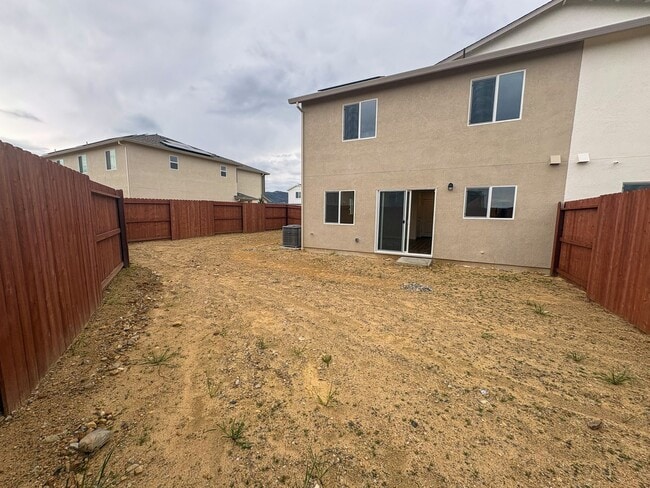 Building Photo - $500 MOVE IN SPECIAL OFF FIRST MONTHS RENT.