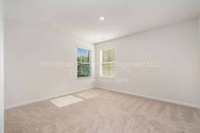 Building Photo - 10759 Adair Wds Dr