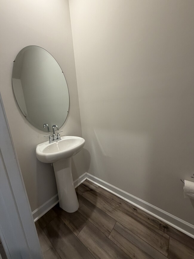 Building Photo - 1453 Old Rivers Rd