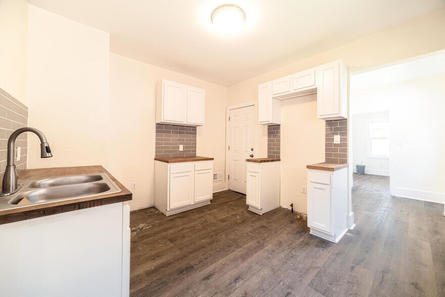 Building Photo - 1224/1226 Virginia Park - FDR - A