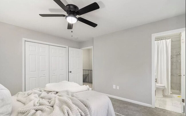 Building Photo - 9234 Woodcreek Ct