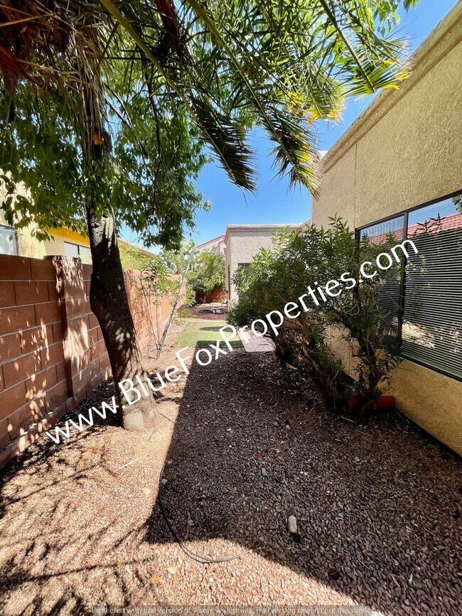 Building Photo - 610 W Cassidy Pl