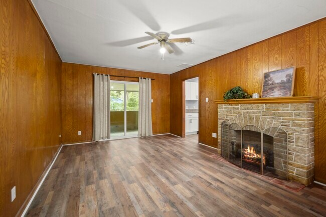 Building Photo - 205 Taft Ave