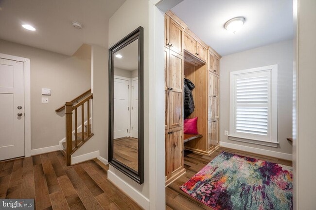 Building Photo - 1126 N Stuart St