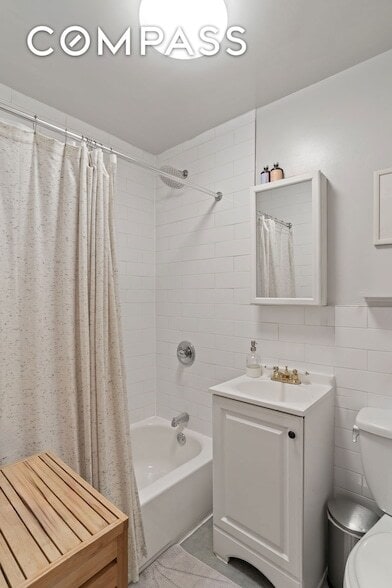 Building Photo - 43 Underhill Ave