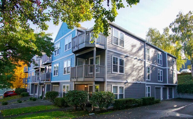 Primary Photo - Lair Hill: Great 2 Bed 2 Bath with DW, W/D...