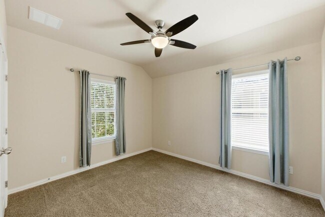 Building Photo - 7716 Stephany Taylor Dr