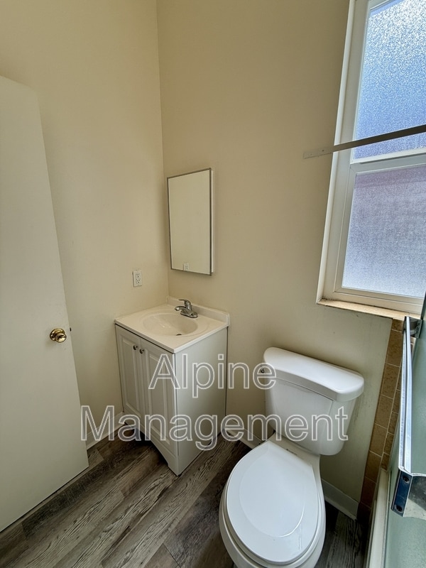 Building Photo - 2315 Mission St