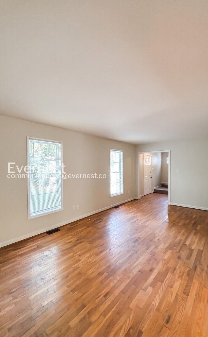 Building Photo - 5633 Obisque Dr