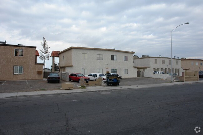 Primary Photo - 2209 Exeter Dr