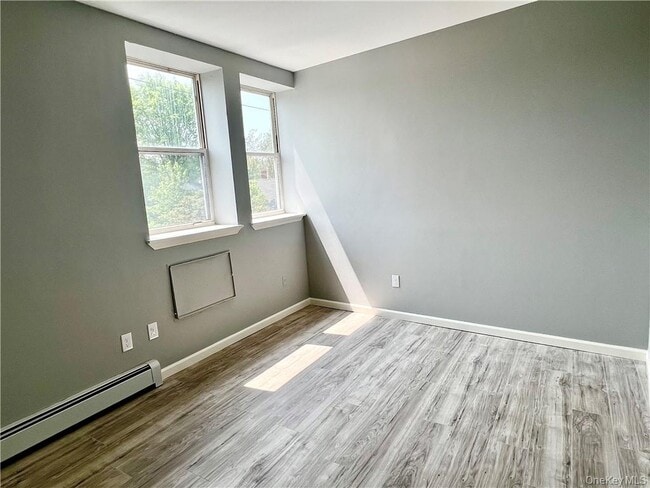 Building Photo - 39 Church St