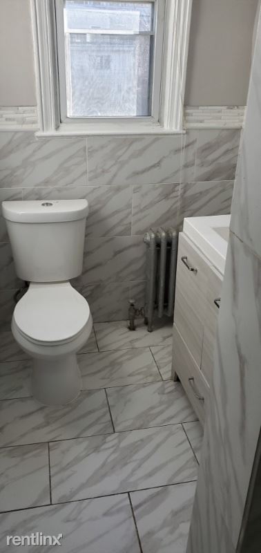 Building Photo - 460 Park Ave