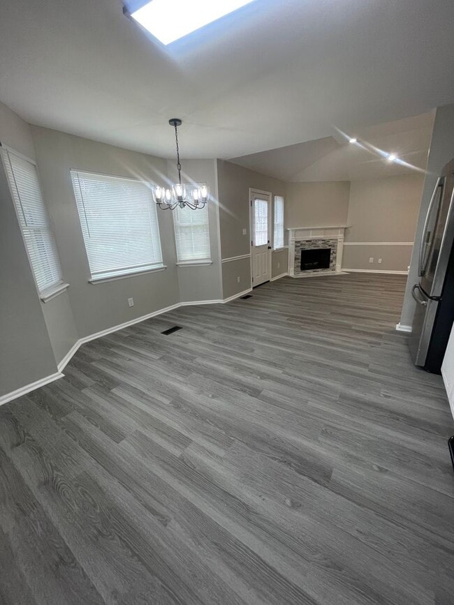 Building Photo - Available now in Amelia Landing Subdivision !!