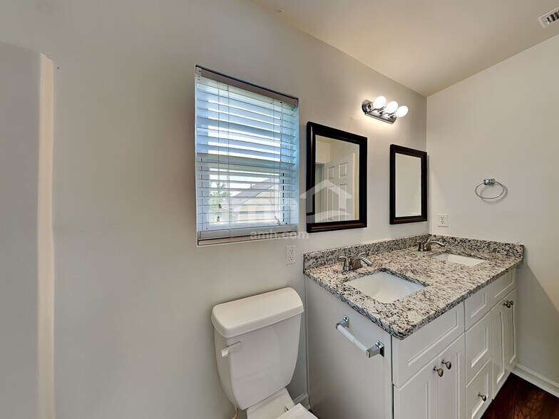 Building Photo - 1129 Rutledge Landing Dr