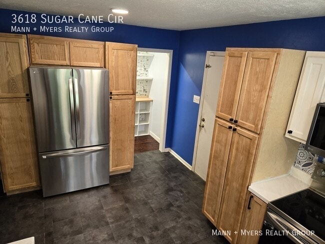 Building Photo - 3618 Sugar Cane Cir