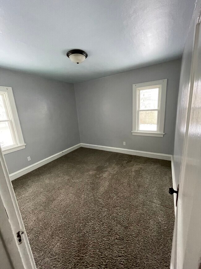 Building Photo - 2354 N 54th St