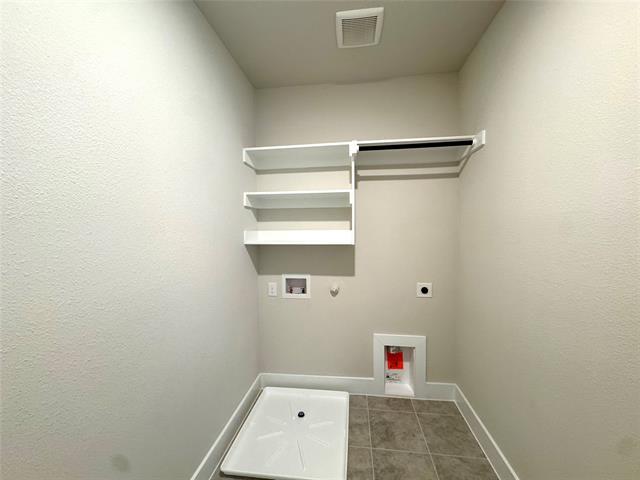 Building Photo - 809 Meadowcrest Dr