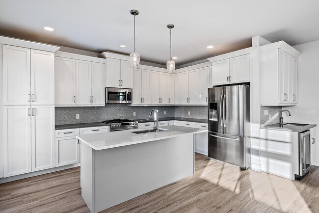 Building Photo - 3770 SE County Line Rd