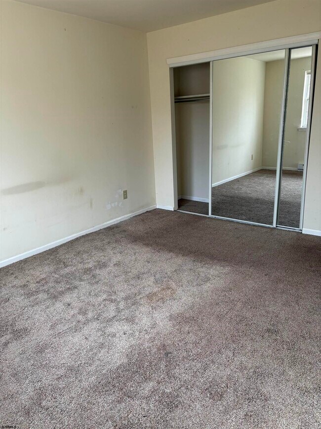 Building Photo - 5303 Harding Hwy