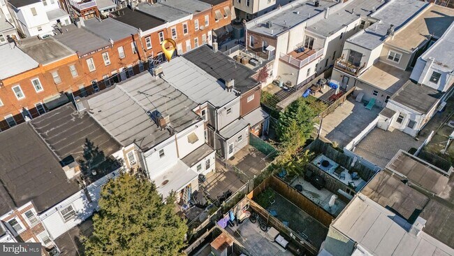 Building Photo - 3061 Livingston St