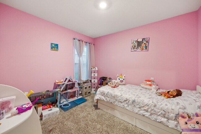 Building Photo - 1417 Sunkiss Dr