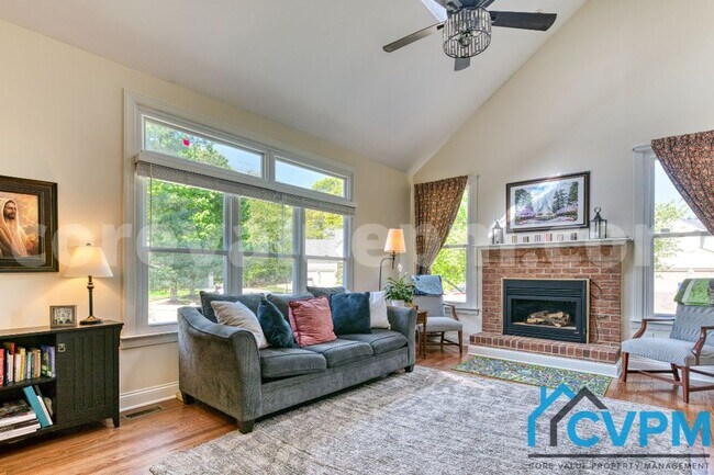 Building Photo - 13017 Weiss Dr