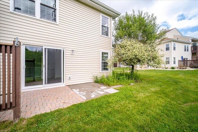 Building Photo - 1421 Whispering Hills Dr