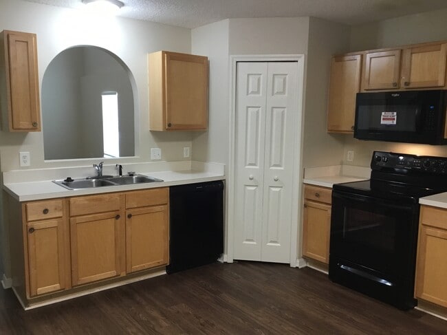 Building Photo - 87211 Kipling Dr