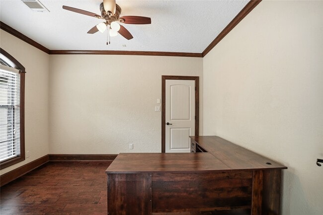 Building Photo - 536 Stephen F Austin Dr