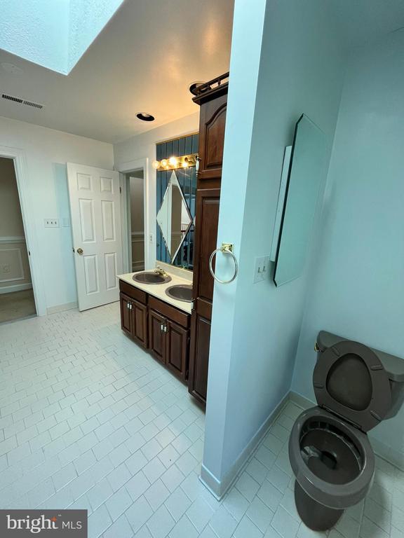 Building Photo - 7808 Hill House Ct
