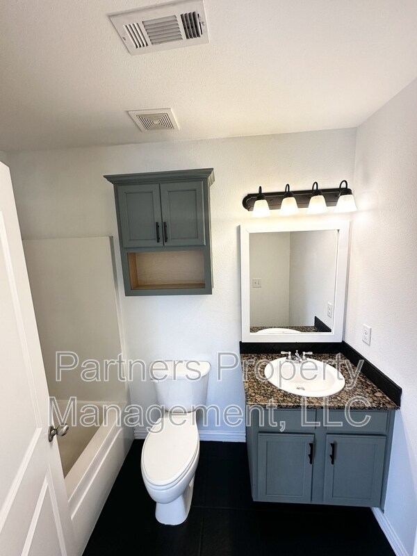 Building Photo - 12267 Rambling Rose Way