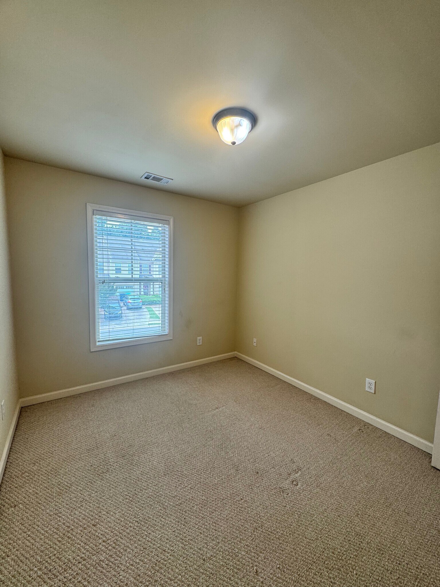 Building Photo - 6215 Elmshorn Way