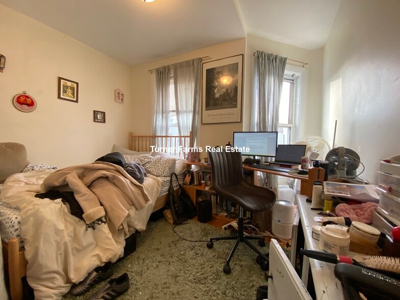 Building Photo - 11 Leverett St