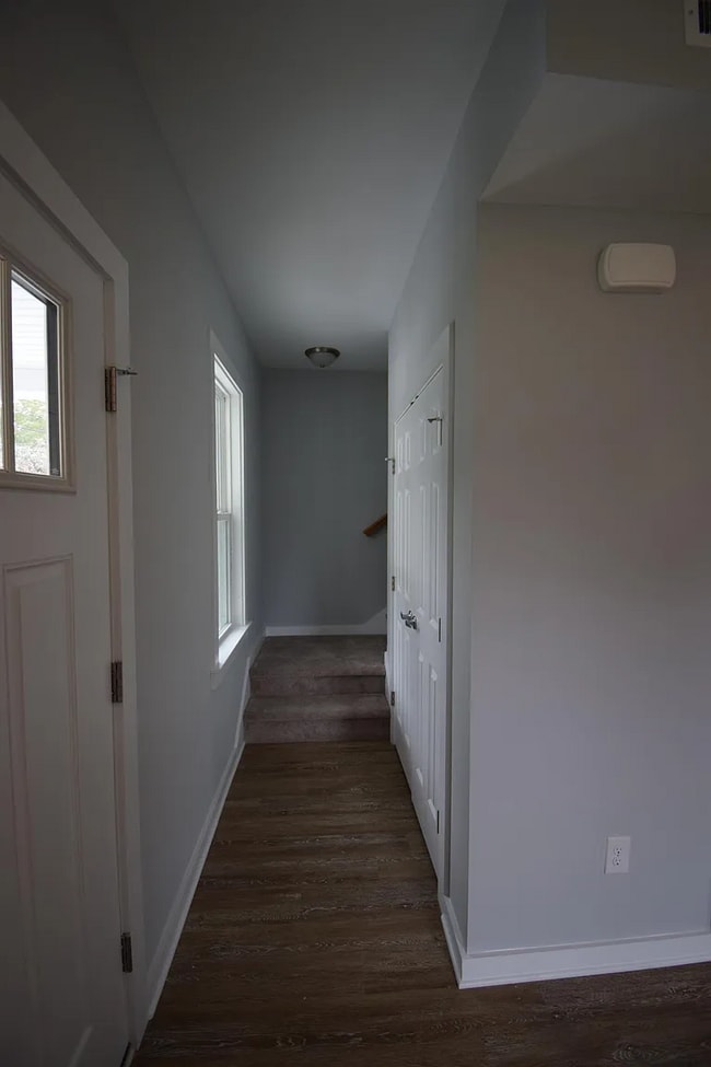 Building Photo - 1905 Grayson St