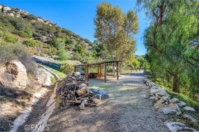 Building Photo - 24301 Sylvan Glen Rd