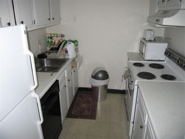 Building Photo - 11A Trowbridge St