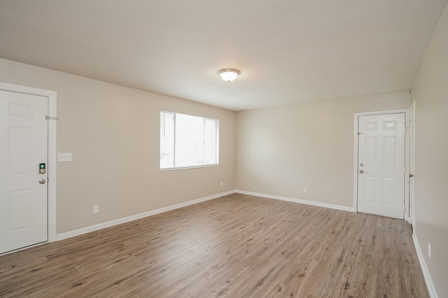 Building Photo - 2085 Hugh Edwards Dr