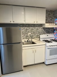 Building Photo - 928 Wethersfield Ave