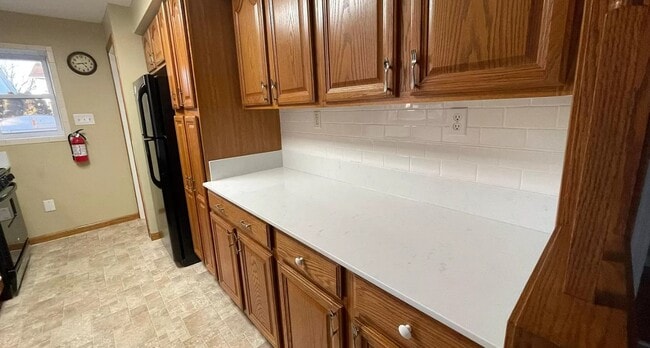 Building Photo - 21 W 2nd Ave