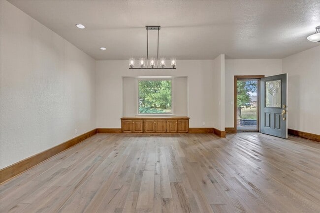 Building Photo - 4075 St Croix Dr