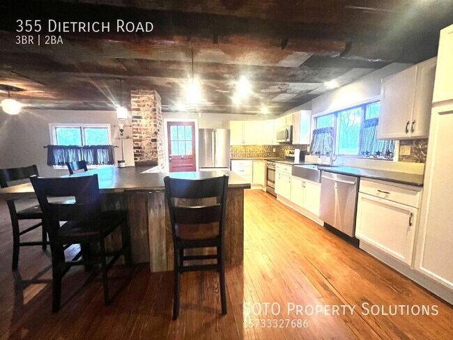 Building Photo - 355 Dietrich Rd