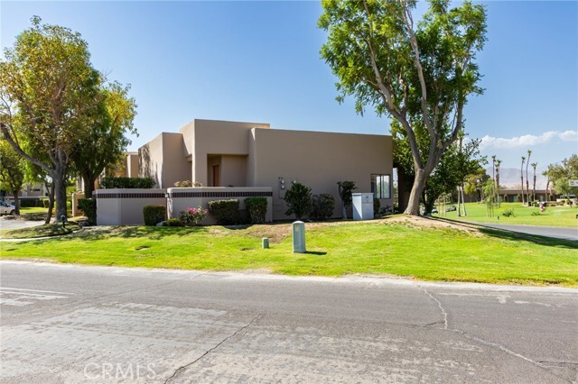 Building Photo - 67141 N Chimayo Dr