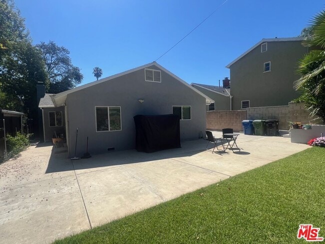 Building Photo - 5059 Catalon Ave