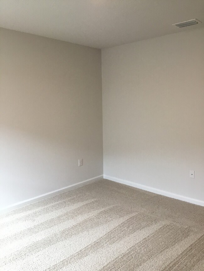 Building Photo - Beautiful 3/2 Family home in Beulah- Close to Navy Federal Credit Union Main Campus!