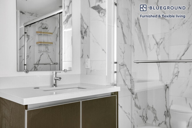 Building Photo - 1539 Purdue Ave