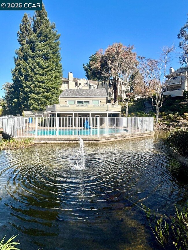 Building Photo - 427 Norris Canyon Terrace