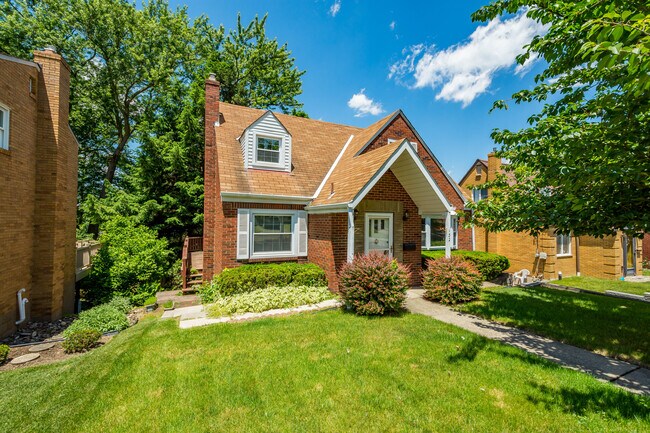 Welcome Home - 132 Sheldon Ave